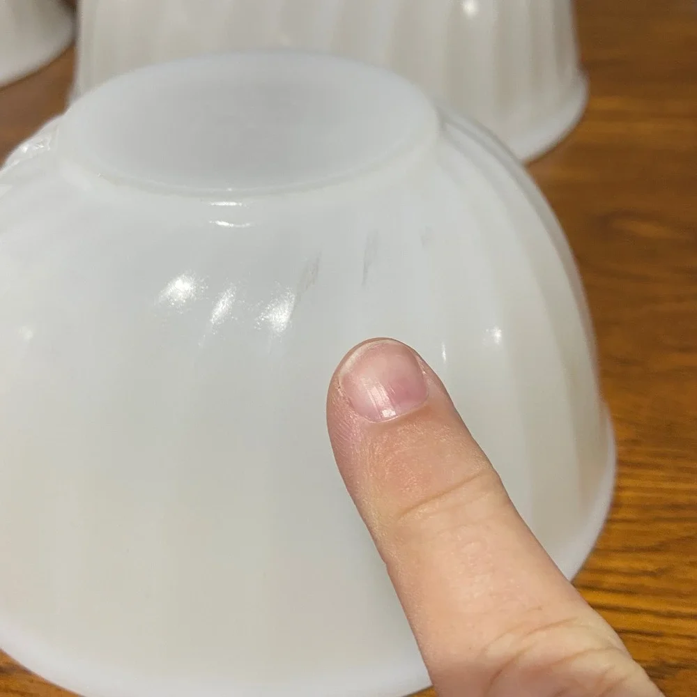 Anchor Hocking Fire-King Vintage Milk Glass Swirl‎ Nesting Mixing Bowls Set of 4